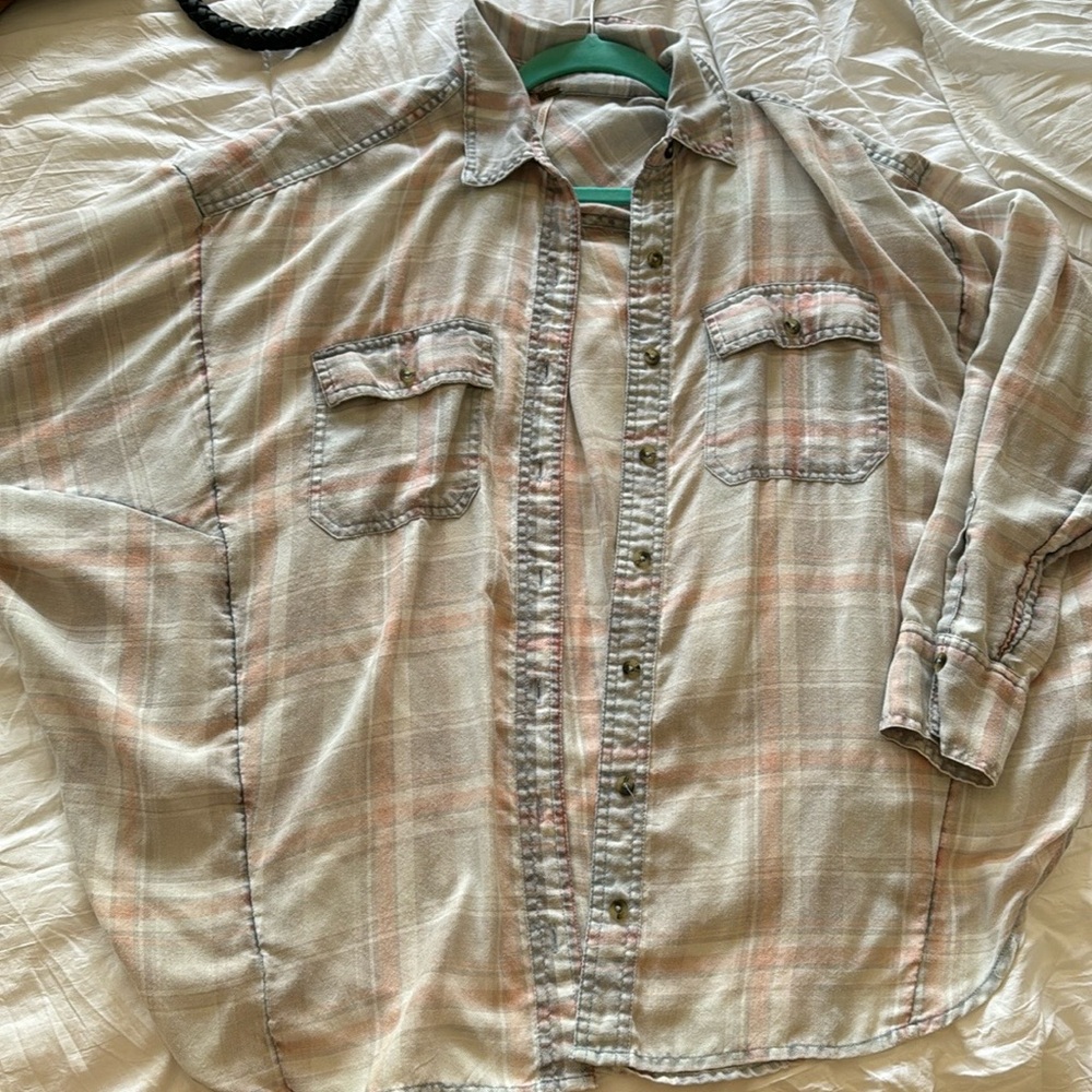 Free people light flannel, vintage feel, light pink